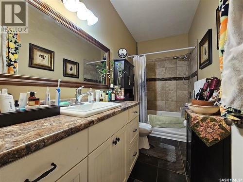 30 St Boniface Avenue, Goodsoil, SK - Indoor Photo Showing Bathroom