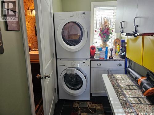 30 St Boniface Avenue, Goodsoil, SK - Indoor Photo Showing Laundry Room