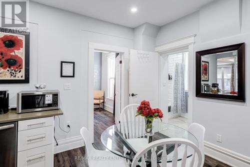 20 Sherman Avenue S, Hamilton, ON - Indoor Photo Showing Dining Room