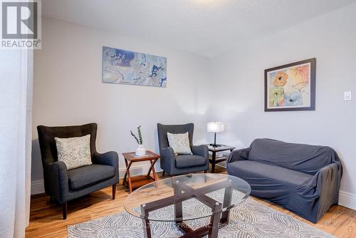 20 Sherman Avenue S, Hamilton, ON - Indoor Photo Showing Living Room