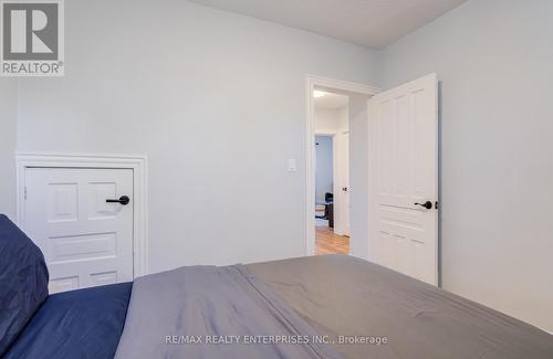 20 Sherman Avenue S, Hamilton, ON - Indoor Photo Showing Bedroom