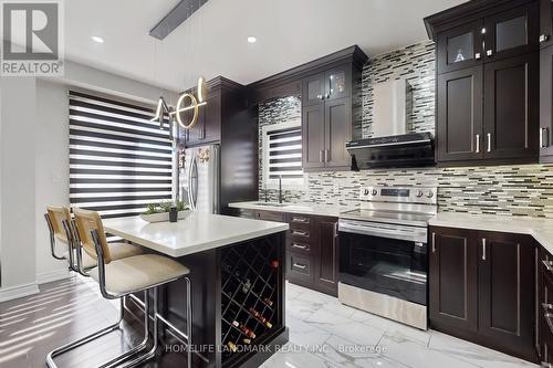 52 Lakespring Drive, Markham, ON - Indoor Photo Showing Kitchen With Upgraded Kitchen