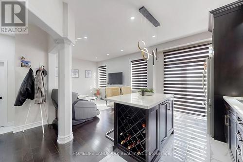 52 Lakespring Drive, Markham, ON - Indoor Photo Showing Kitchen