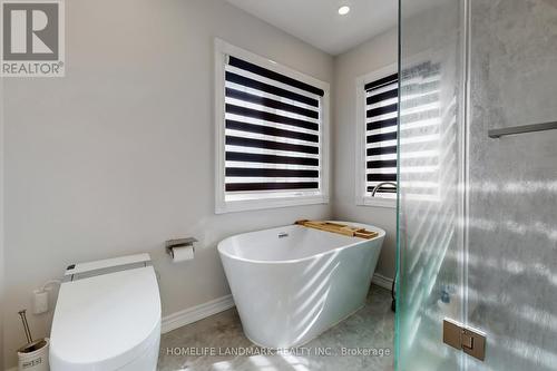 52 Lakespring Drive, Markham, ON - Indoor Photo Showing Bathroom