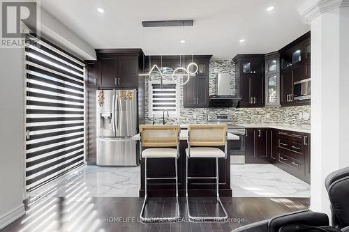 52 Lakespring Drive, Markham, ON - Indoor Photo Showing Kitchen With Upgraded Kitchen