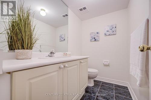GF Powder Roam - 108 - 190 Harding Boulevard W, Richmond Hill, ON - Indoor Photo Showing Bathroom