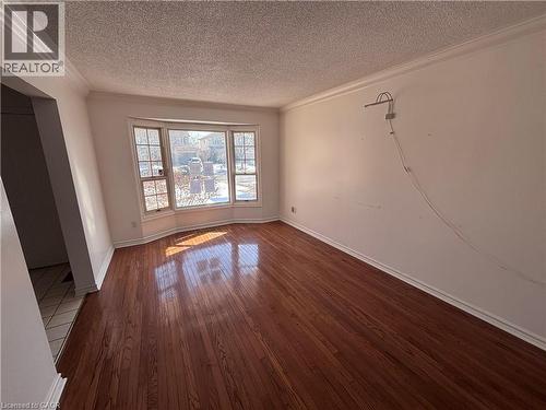 15 Strada Boulevard, St. Catharines, ON - Indoor Photo Showing Other Room