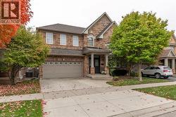 1326 PEPPERBUSH Place  Oakville, ON L6M 4B7