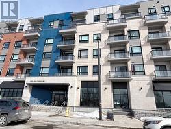 415 - 397 CODD'S ROAD  Ottawa, ON K1K 5C7