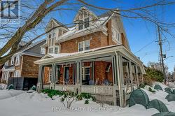 90 POWELL AVENUE  Ottawa, ON K1S 3Z3