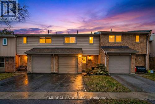 116 - 1538 LANCASTER DRIVE  Oakville, ON L6H 2Z3