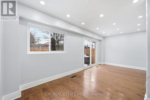 116 - 1538 Lancaster Drive, Oakville, ON - Indoor Photo Showing Other Room