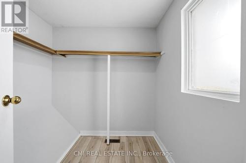 116 - 1538 Lancaster Drive, Oakville, ON - Indoor