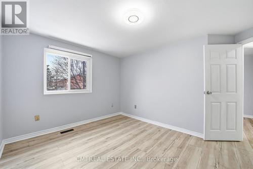 116 - 1538 Lancaster Drive, Oakville, ON - Indoor Photo Showing Other Room