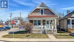 58 EDGEMONT STREET N  Hamilton, ON L8H 4C6