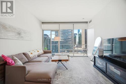 837 - 39 Queens Quay E, Toronto, ON - Indoor Photo Showing Living Room