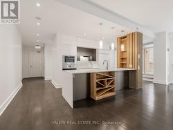 14D - 61 YORKVILLE AVENUE  Toronto, ON M5R 3V6