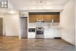 1015 - 188 FAIRVIEW MALL DRIVE Toronto, ON M2J 0H7