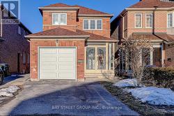 25 BIRCHCREST COURT  Toronto, ON M1W 4A4
