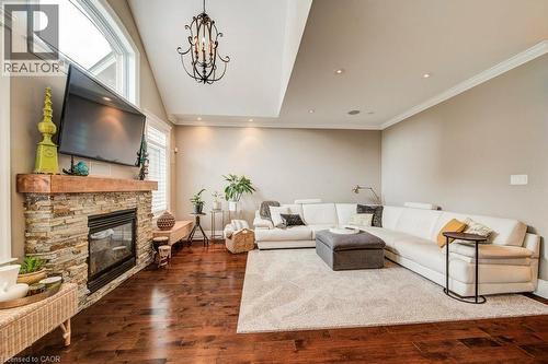 Gas fireplace - 124 Allen Street E, Waterloo, ON - Indoor With Fireplace