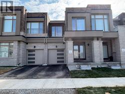 1176 TANBARK AVENUE  Oakville, ON L6H 8C4