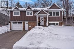 31 DAYMAN Court  Waterloo, ON N2M 3A1