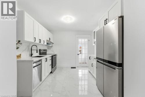 63 Argyle Avenue, Hamilton, ON - Indoor Photo Showing Kitchen
