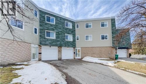 60 ELMSDALE Drive Unit# 11  Kitchener, ON N2E 2G4