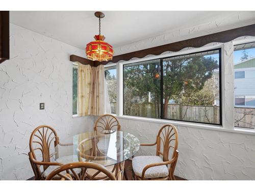 8841 Delmonte Crescent, Delta, BC - Indoor Photo Showing Dining Room