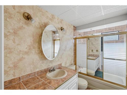 8841 Delmonte Crescent, Delta, BC - Indoor Photo Showing Bathroom