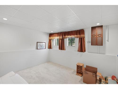 8841 Delmonte Crescent, Delta, BC - Indoor Photo Showing Other Room