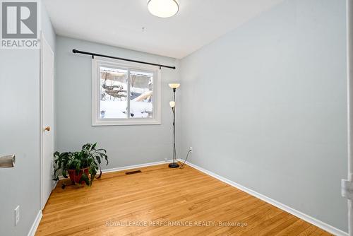 Smaller bedroom - 1430 Edgecliffe Avenue, Ottawa, ON - Indoor Photo Showing Other Room