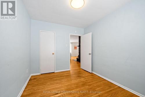 Smaller bedroom - 1430 Edgecliffe Avenue, Ottawa, ON - Indoor Photo Showing Other Room