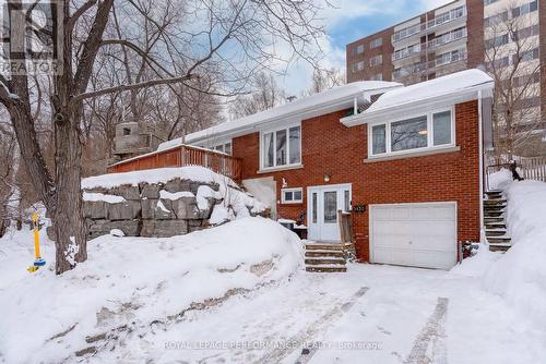 1430 EDGECLIFFE AVENUE  Ottawa, ON K1Z 8G1