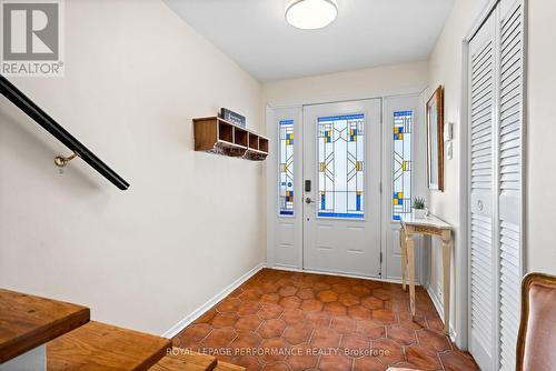 Foyer entrance - 1430 Edgecliffe Avenue, Ottawa, ON - Indoor Photo Showing Other Room
