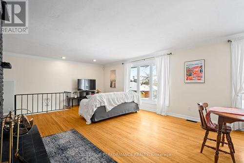 1430 Edgecliffe Avenue, Ottawa, ON - Indoor