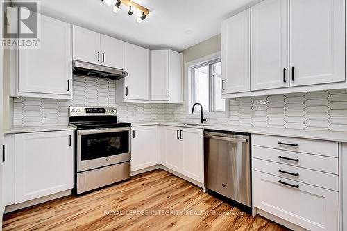 301 Zephyr Avenue, Ottawa, ON - Indoor Photo Showing Kitchen