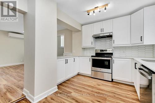 301 Zephyr Avenue, Ottawa, ON - Indoor Photo Showing Kitchen