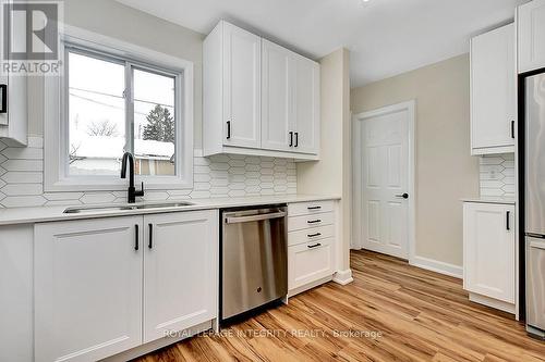 301 Zephyr Avenue, Ottawa, ON - Indoor Photo Showing Kitchen With Double Sink