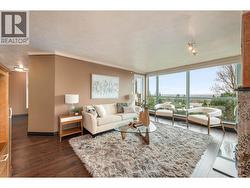 601 6622 SOUTHOAKS CRESCENT  Burnaby, BC V5E 4K2