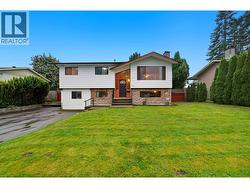 22970 STOREY AVENUE  Maple Ridge, BC V2X 3W1