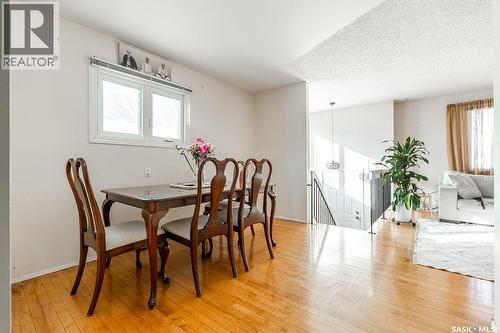 724 M Avenue S, Saskatoon, SK - Indoor Photo Showing Dining Room