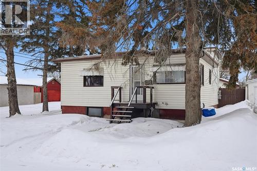 100 Cruise Street, Saskatoon, SK - Outdoor