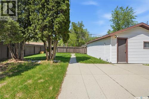 100 Cruise Street, Saskatoon, SK - Outdoor