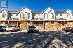 389 WIFFEN PRIVATE Ottawa, ON K2H 1G4