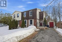 67 CASTLEFRANK ROAD  Ottawa, ON K2L 2E6