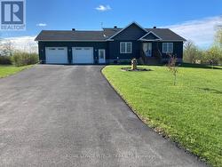 165 BRISTOW DRIVE Montague, ON K7A 5B8