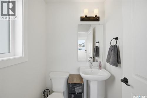 110 Westfield Road, Saskatoon, SK - Indoor Photo Showing Bathroom