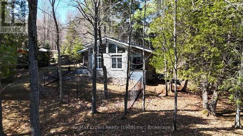 935 LIMBERLOST POINT ROAD  Parry Sound Remote Area (Restoule), ON P0H 2R0