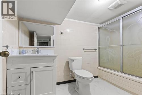 30 Webber Avenue, Hamilton, ON - Indoor Photo Showing Bathroom